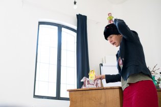 Rekvizity byly sympaticky ve stylu udělej si sám