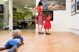 Výstava fotek Jana Šibíka námi, dle očekávání, dost pohnula, nejvíce asi Děti z Luníku