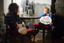 Jako by tu ty cedulky byly přímo pro ně :-)