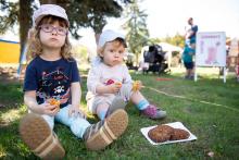 Největší zážitek z dopoledne na Dni Země - placky od kršňáků
