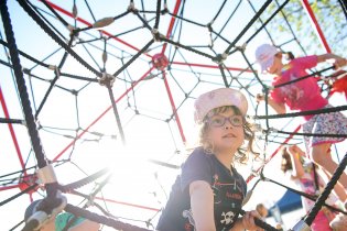 Tahle prolejzačka má grády!