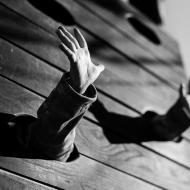 ...nebo vytvářet abstraktní umělecké instalace