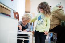 Radovánek zahrnut láskou