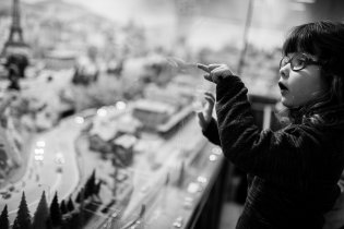 Zatímco maminka poslouchala Váchu, zbytek rodiny se byl zahřát v modelovém světě