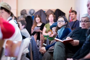 ... že rodiče mohli v klid poslouchat