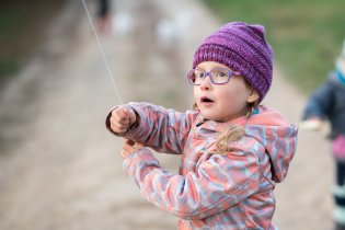 Cenu za originálního draka jsme nezískali, protože stejného krtečka z papírnictví na Svratecké, měly ještě další dvě rodiny :-)
