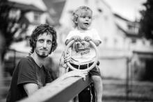 Tati, prober se a hlídej!