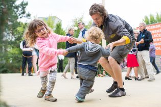 Polka nebo valčík, naše taneční skupina zvládne všechno