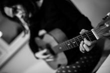 A již v Praze ještě před spaním pár akordů