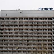 ... ale naštěstí kdesi v útrobách této budovy Lence řekli: "Jste zdravá, můžete jít domů" :-)