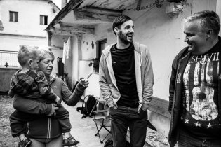 S těma příbuznejma je docela sranda, měli bychom ty oslavy osmdesátin dělat častěji :-)