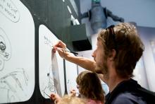 Komiks o šnekovi, který se bojí toho robota nahoře, a nakonec sveze na ulitě princeznu