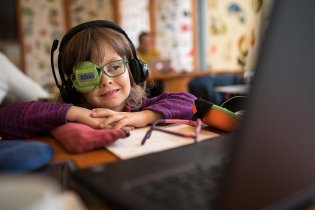 Čas na odpolední kafíčko a pohádku :-)