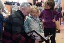 Kniha plná vzpomínek udělala radost