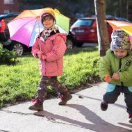 Vycházka s paraplíčky