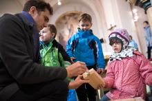 O první adventní neděli stavíme první patro jesliček