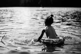 Cáky, cáky, cáky, cák!