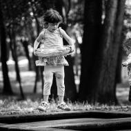 Na trampolínu raději s plovacím kruhem, jeden nikdy neví...