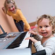 ... a divoká párty mohla začít