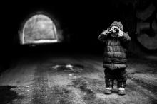 Radovánek se stále nemůže rozhodnout, z které strany dalekohledu ho to baví víc