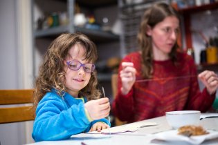 A s tou jehlou mám jako dělat co?