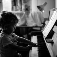 Prostě si k tomu sedl a začal hrát...