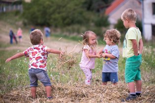 Malá slaměná dobrodružství