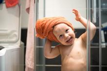 Můj úkol zní dostat ten ručník co nejrychleji z hlavy, je to tak?