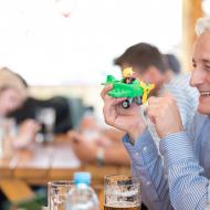 A co faráři, mají si kde hrát?