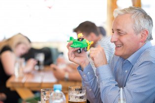 A co faráři, mají si kde hrát?