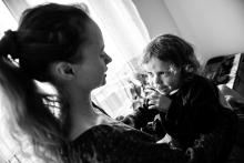 Na kojení jsme se zastavili doma u Mii a Hanky