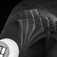 Troufli jsme si i na prohlídku a dobře jsme udělali, bylo tam opravdu hezky a Tom se mohl při focení světel a stínů obzvláště vyřádit