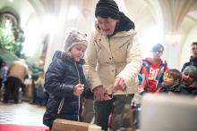 Fasuje se křídla a kadidlo, pospěšte si!