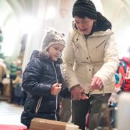 Fasuje se křídla a kadidlo, pospěšte si!