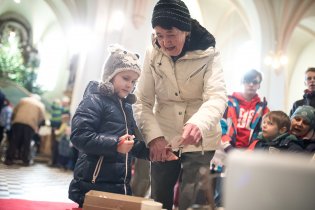 Fasuje se křídla a kadidlo, pospěšte si!