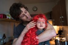 Novou paruku si chtěl vyzkoušet každý... nebo ne?