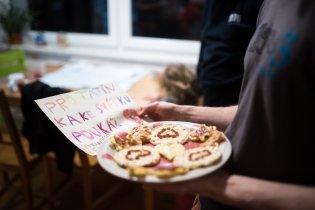 Verunka dělá ve čtení a psaní neskutečné pokroky, v kombinaci s jejím výtvarným talentem je to prostě pecka!