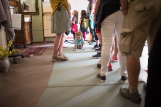 Prohlídka hradu z psí perspektivy