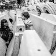 V podhradí vyrostlo dočasné dětské a zcela jistě nelegální dětské hřiště