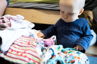 Začínáme látkovat, je potřeba trochu probrat staré hromady plenek