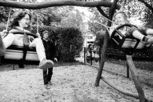 Houpačky jen pro batolata? Ale kdeže!