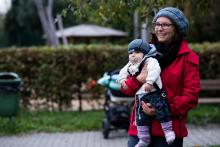 Vikoušek si moc užíval, jak ho milí kamarádi povozili v kočárku, a vyspal se do růžova