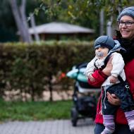 Vikoušek si moc užíval, jak ho milí kamarádi povozili v kočárku, a vyspal se do růžova