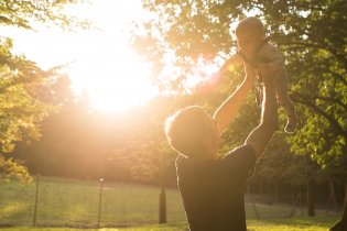 Vikiho zajímalo, jak bude vypadat v protisvětle