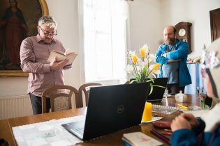 S básněmi Jana Nerudy nacvičujeme živé vysílání