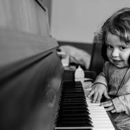 Já si to dám do sluchátek abych Vikouška nebudil