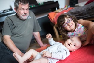 Hlídat Vikiho, toje práce pro dva