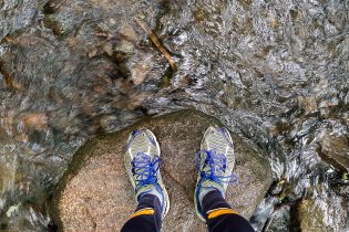 Tomův skok přes potok