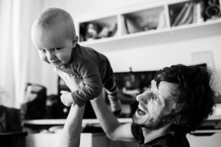 Takhle řádil při mši svaté!