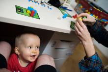 A smál se mamince, že jí to Ubongo 3D, level 1 (dětská obtížnost) ale vůbec nejde